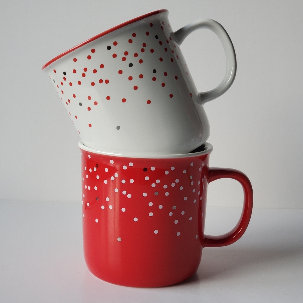 David's Tea Set of 2 Mugs Red, White & Silver Falling Dots Holiday Design EUC